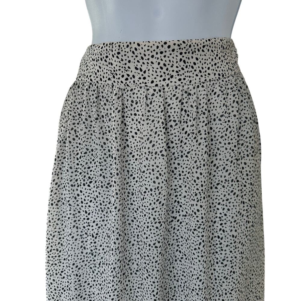 H&M white and black polka dot skirt ⚫️⚪️ - Picture 7 of 8